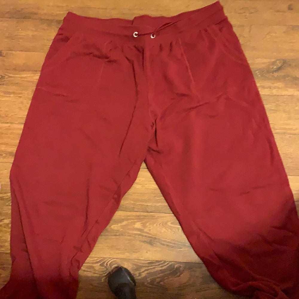 Red Giant Tiger Sweatpants